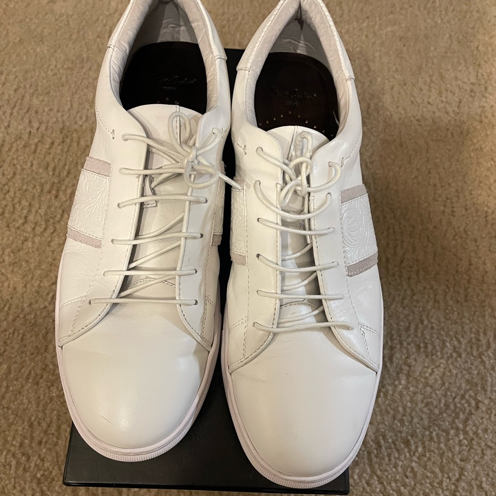 Robert Graham shoes